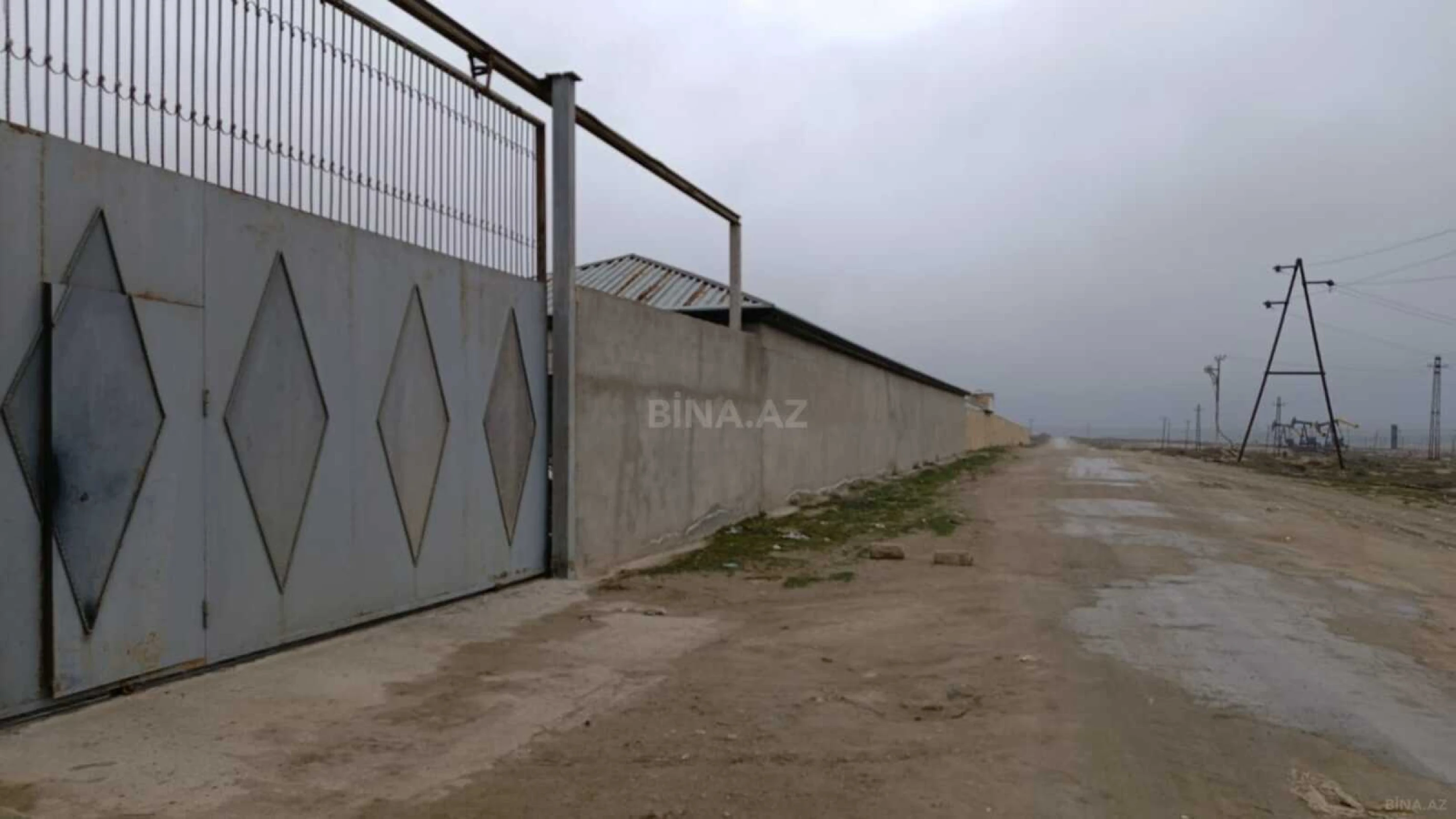 Satılır obyekt 2400 m²