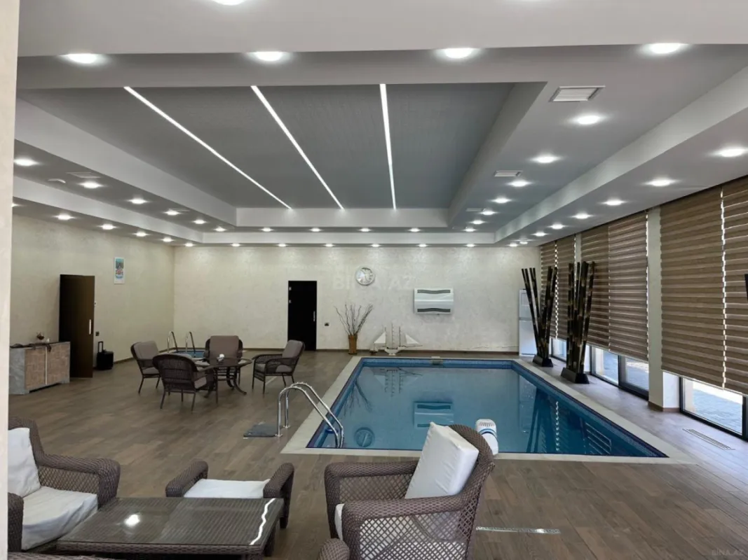 Kirayə verilir 8 otaqlı həyət evi 800 m²