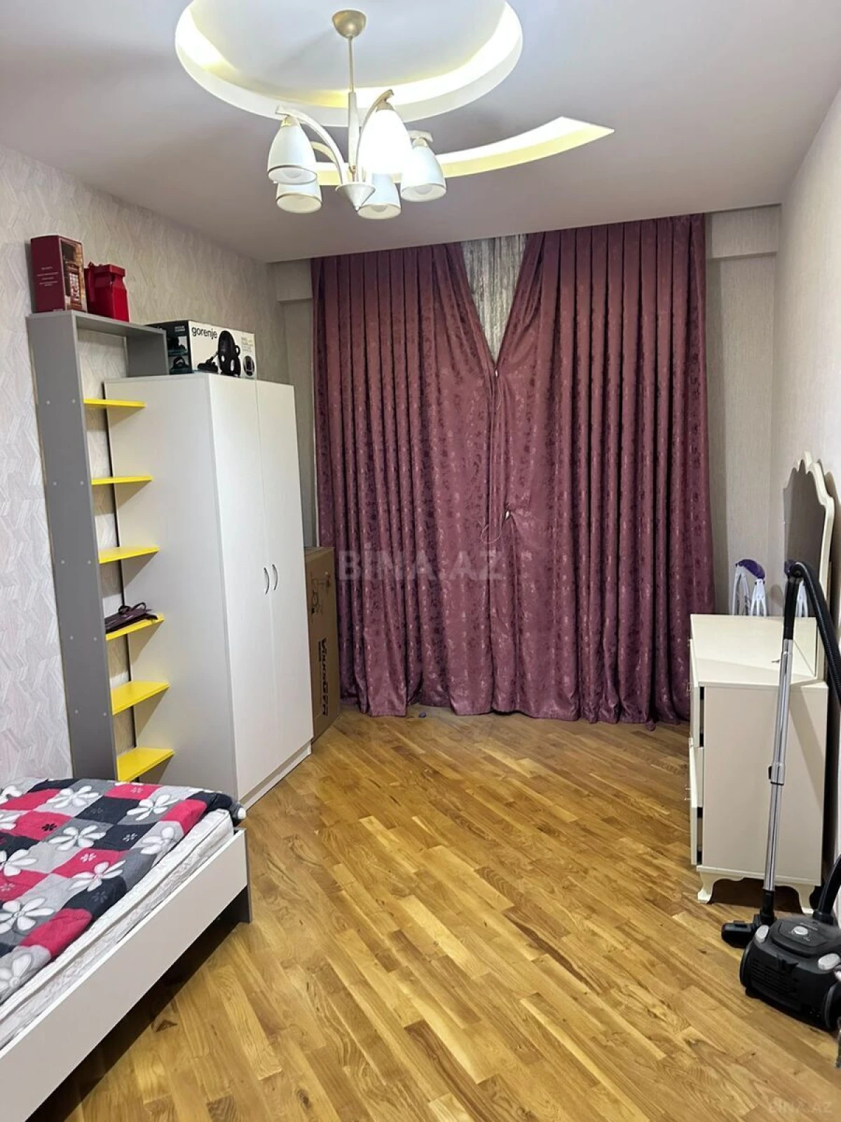 Satılır 3 otaqlı mənzil 95 m²