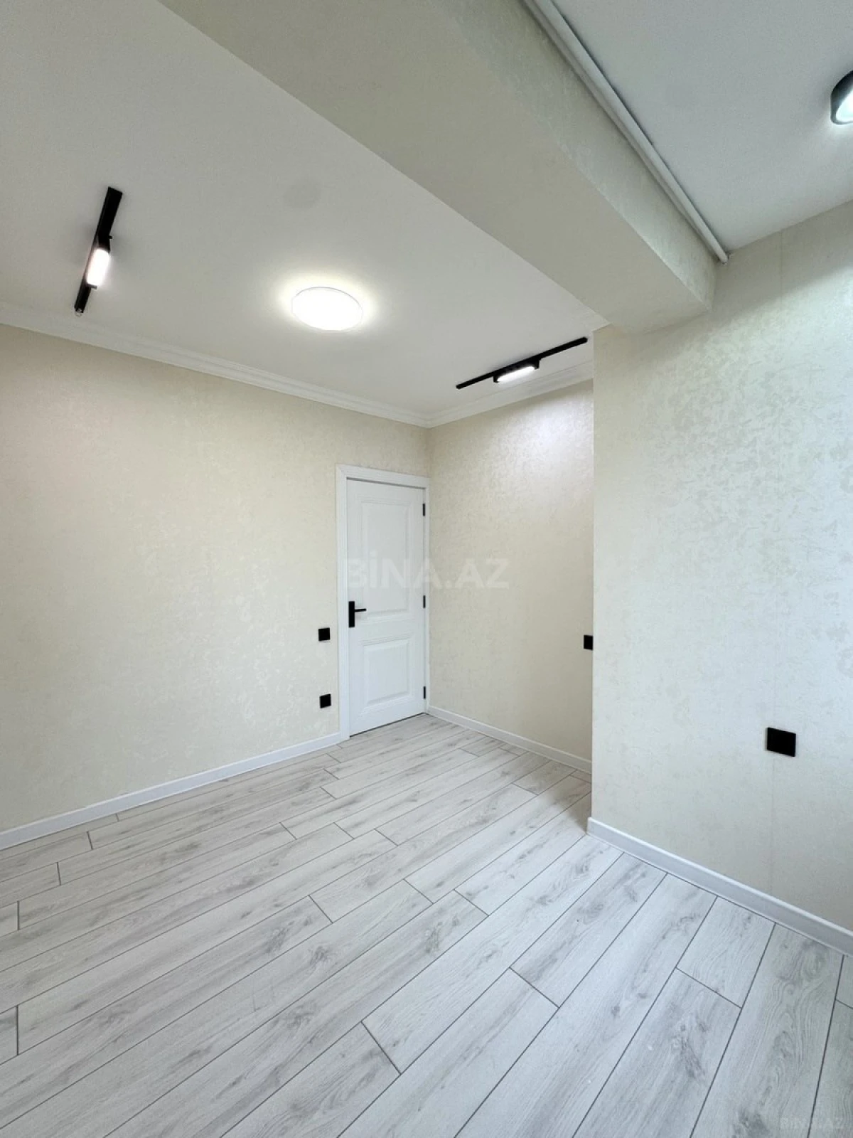 Satılır 2 otaqlı mənzil 45 m²