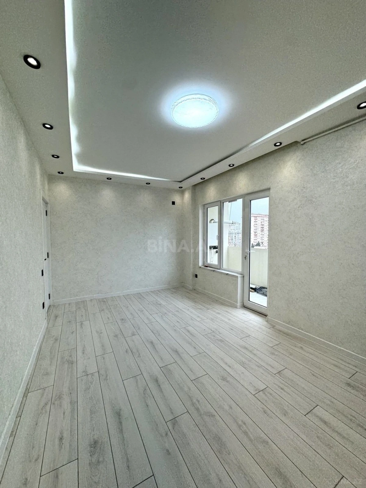 Satılır 2 otaqlı mənzil 45 m²