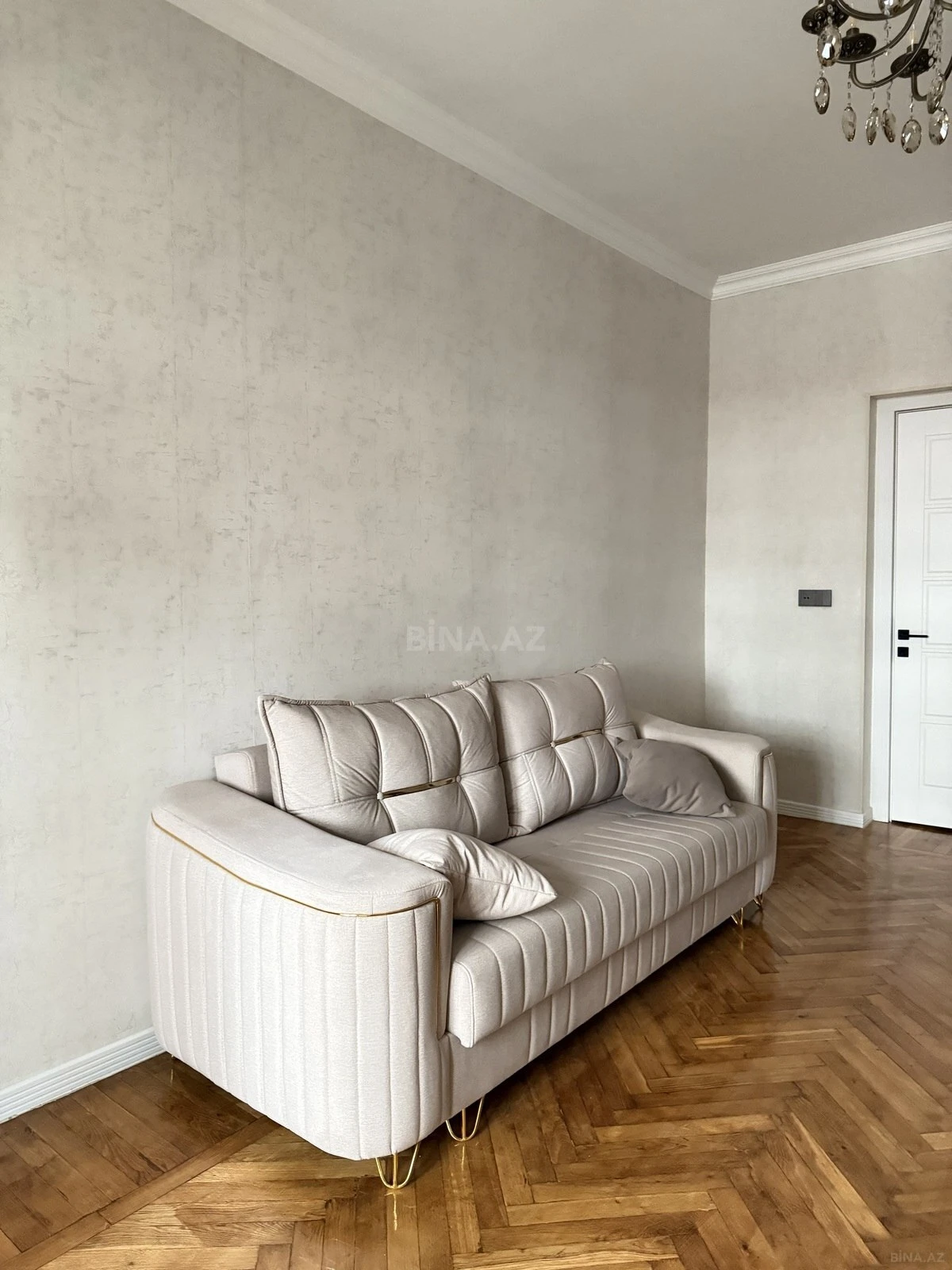 Kirayə verilir 2 otaqlı mənzil 65 m²