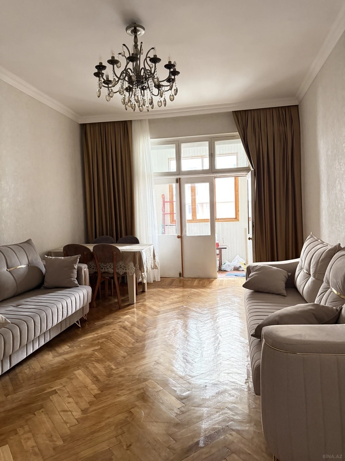 Kirayə verilir 2 otaqlı mənzil 65 m²