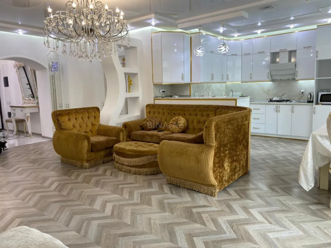 Kirayə verilir 3 otaqlı mənzil 107 m²