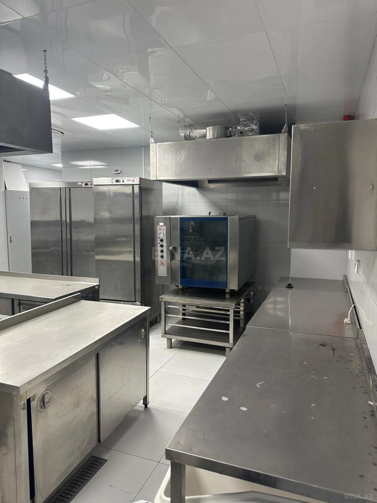 Kirayə verilir obyekt 600 m²