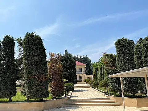 Kirayə verilir 4 otaqlı həyət evi 350 m²