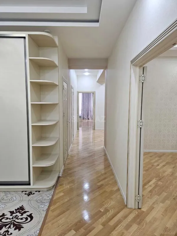 Kirayə verilir 3 otaqlı mənzil 154 m²