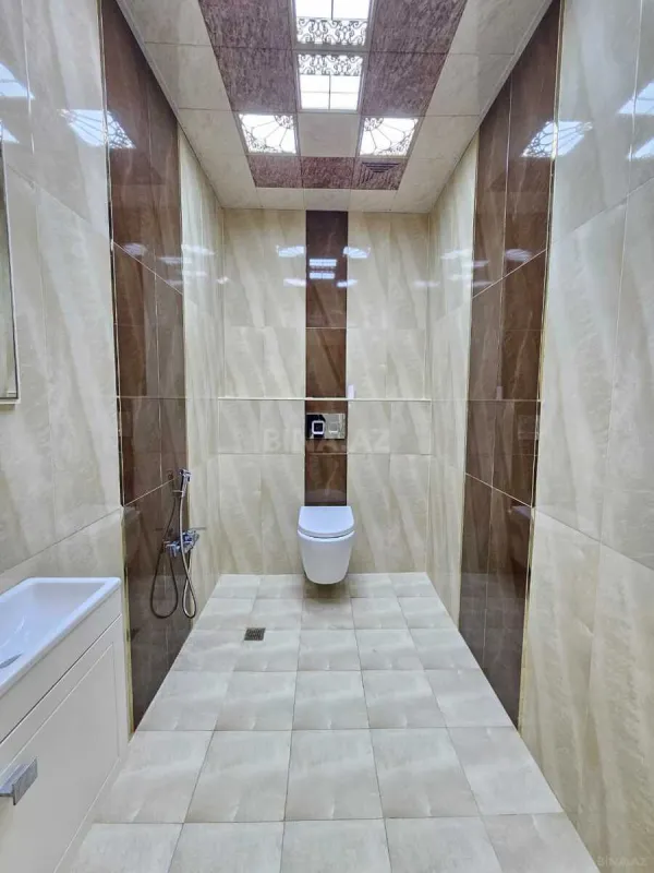 Kirayə verilir 3 otaqlı mənzil 154 m²