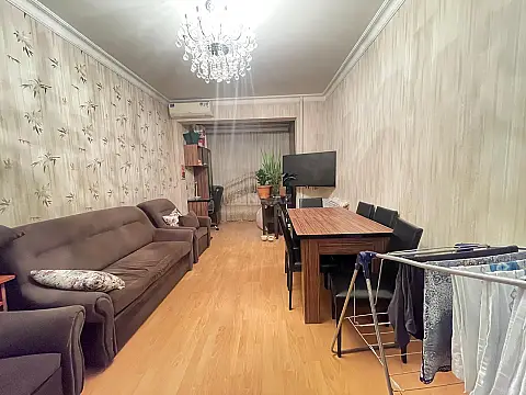 Satılır 2 otaqlı mənzil 42 m²