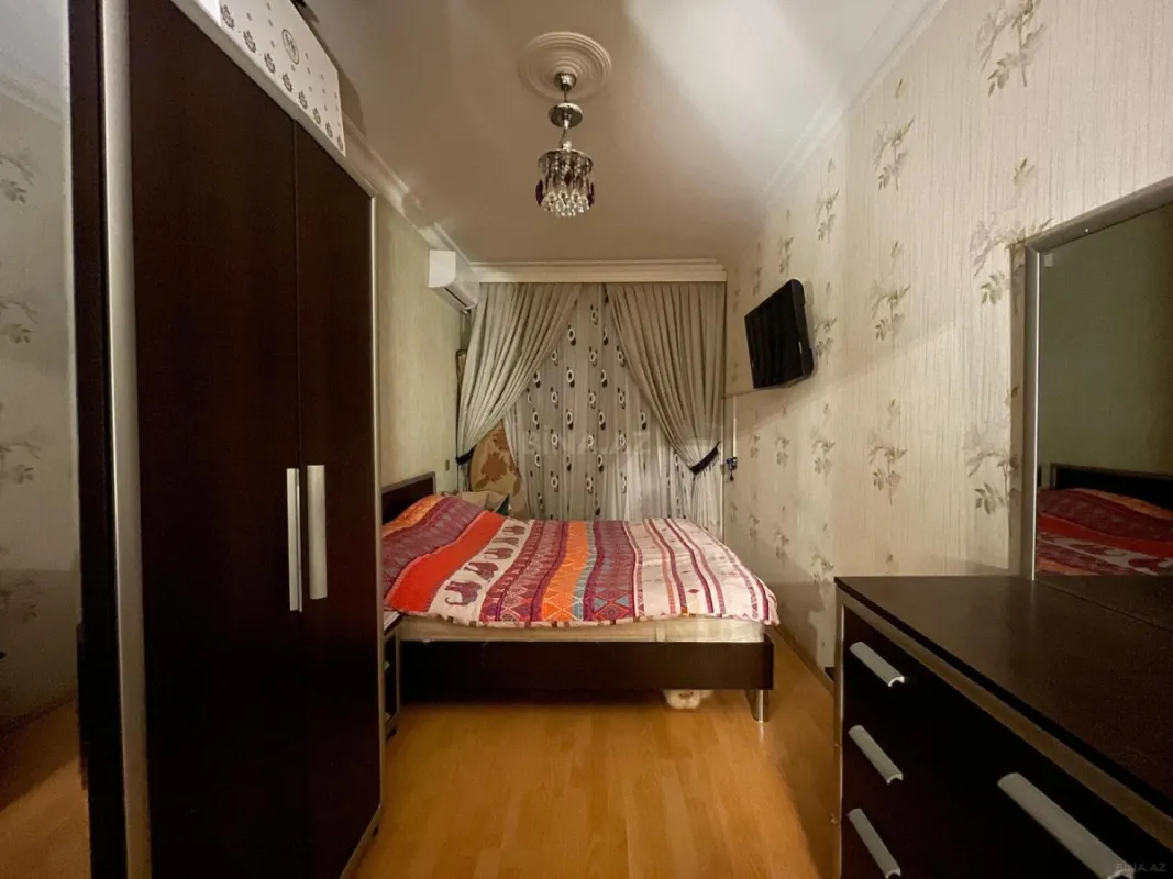 Satılır 2 otaqlı mənzil 42 m²