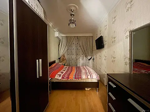 Satılır 2 otaqlı mənzil 42 m²