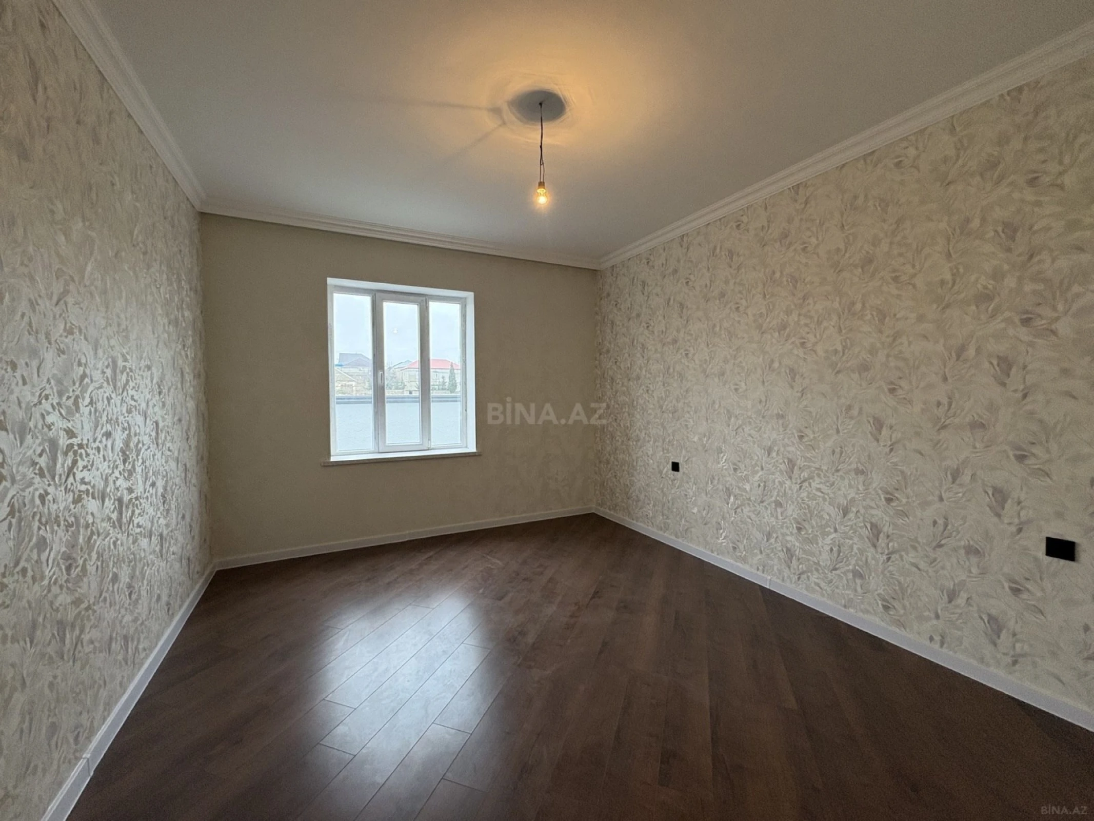 Satılır 4 otaqlı həyət evi 170 m²