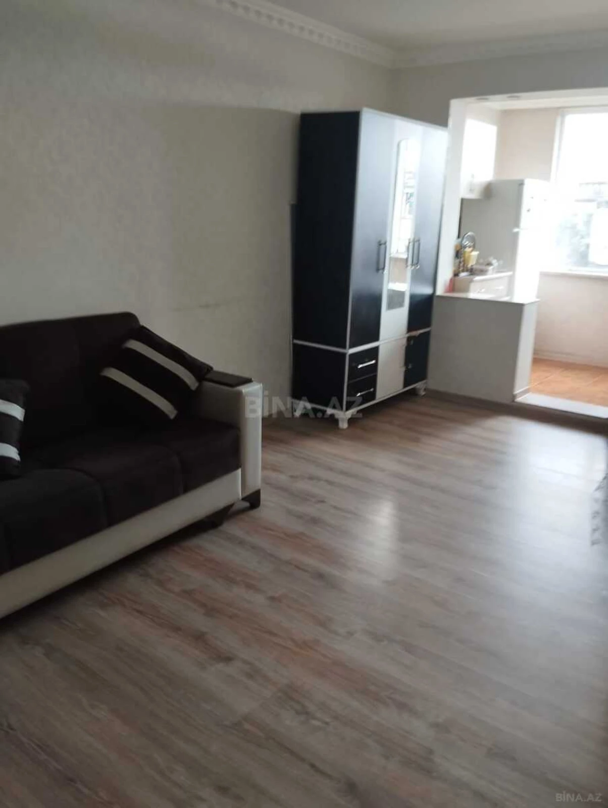 Kirayə verilir 2 otaqlı mənzil 50 m²