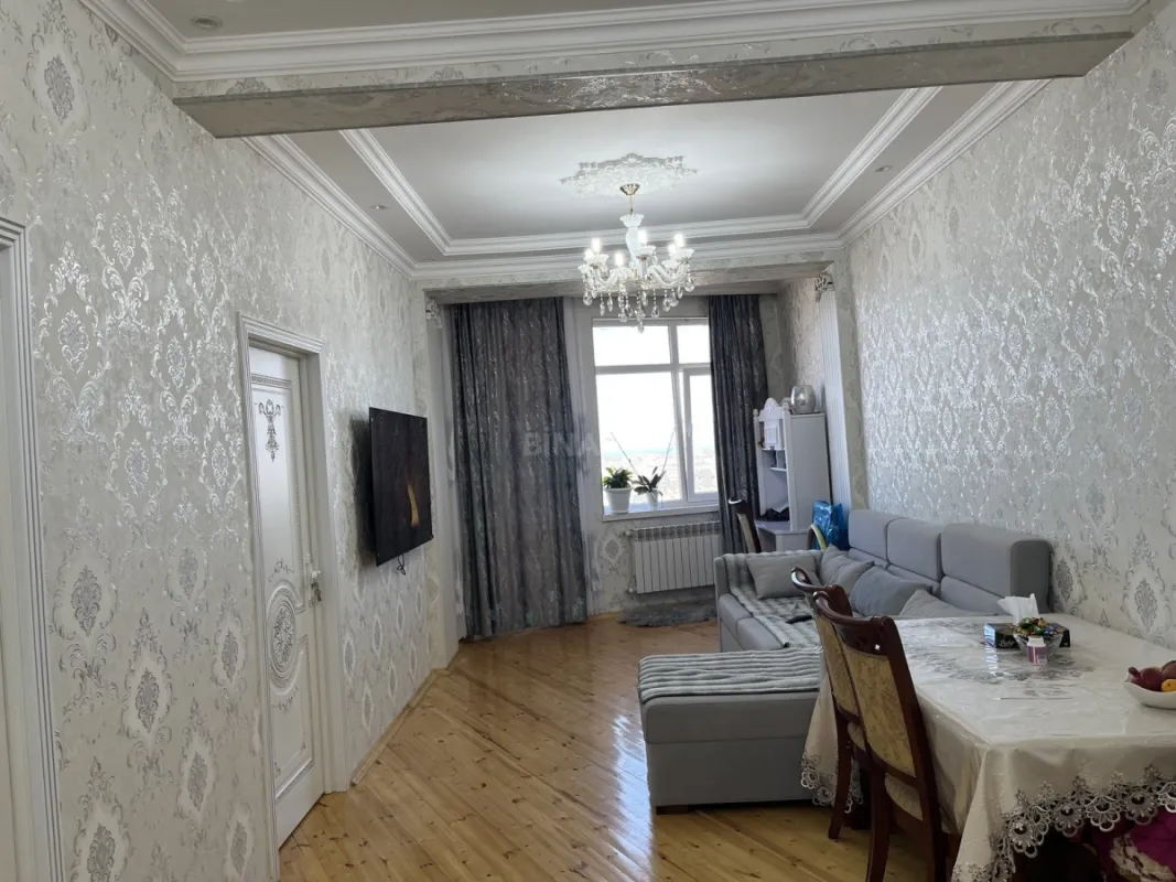 Satılır 3 otaqlı mənzil 84 m²