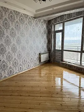 Satılır 3 otaqlı mənzil 84 m²