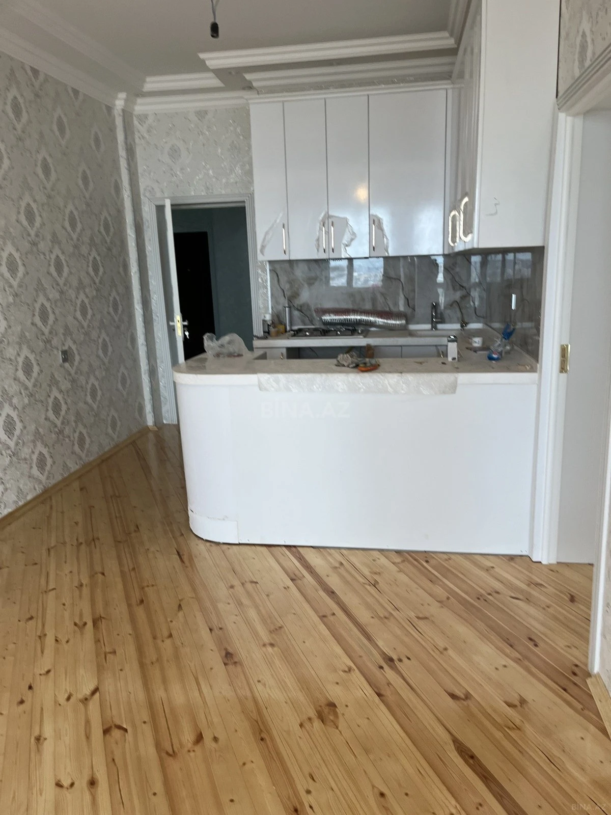 Satılır 3 otaqlı mənzil 84 m²