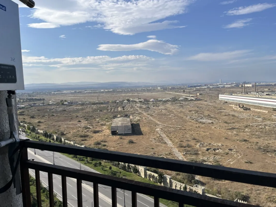 Satılır 3 otaqlı mənzil 84 m²