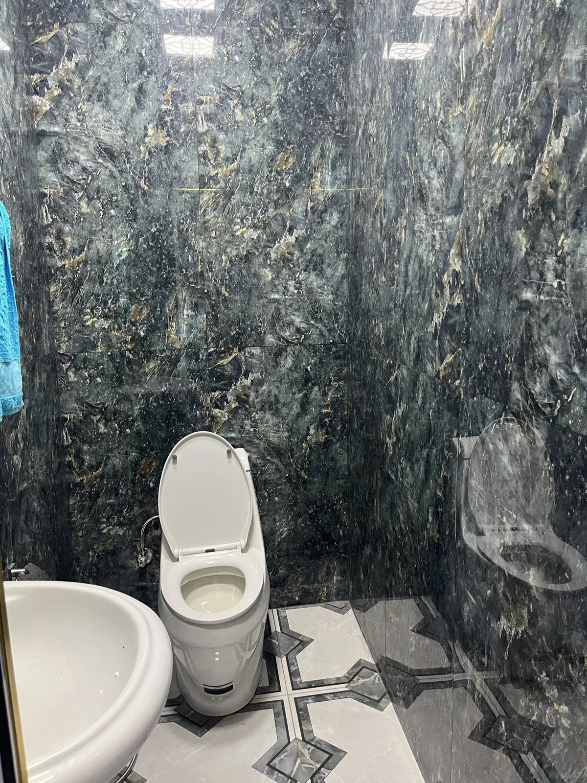 Satılır 3 otaqlı mənzil 84 m²