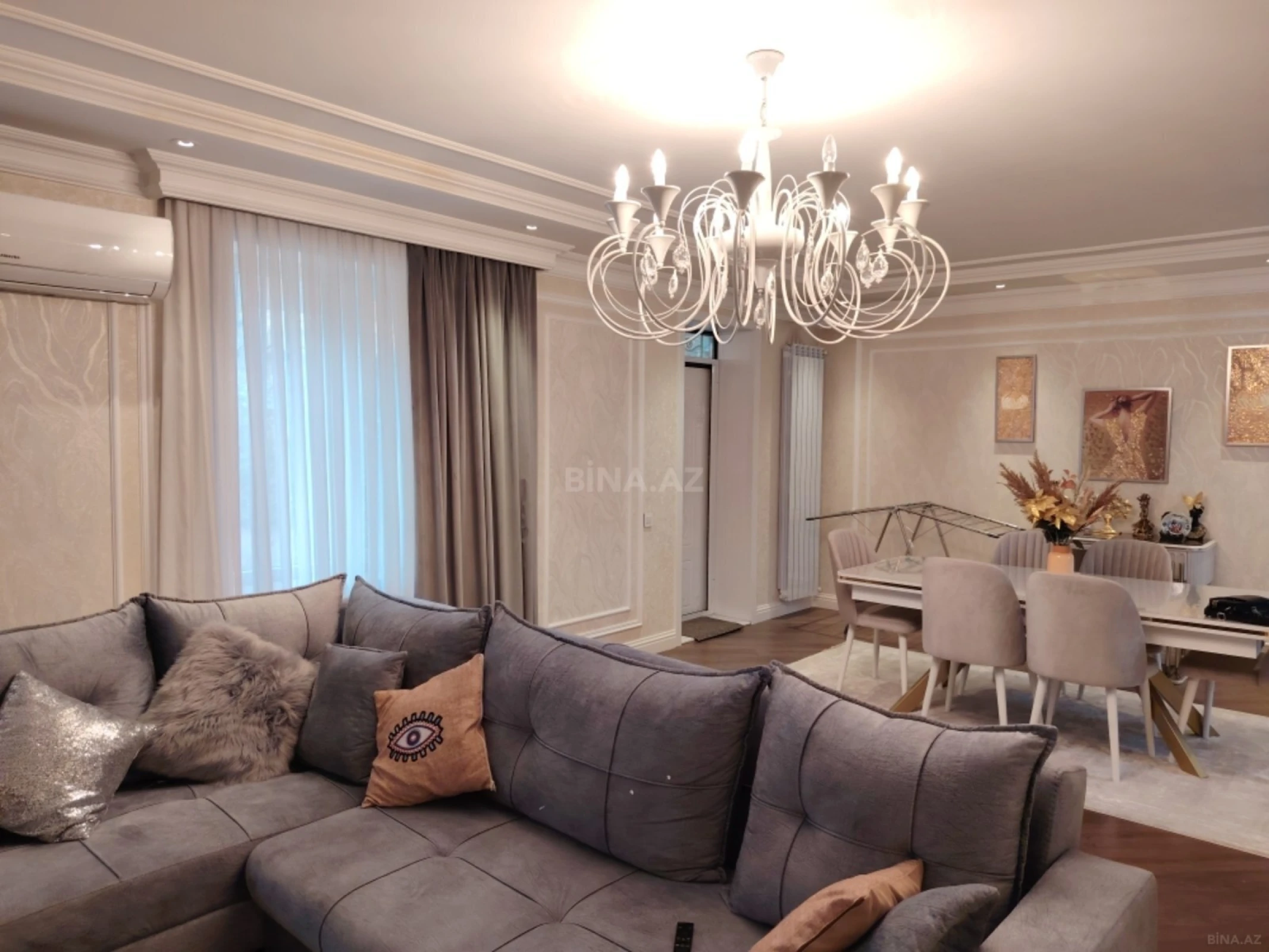 Satılır 3 otaqlı mənzil 110 m²
