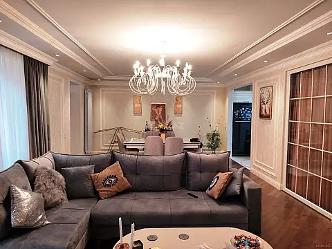 Satılır 3 otaqlı mənzil 110 m² — Bakı, 8-ci kilometr 3 otaq 110.00 m²