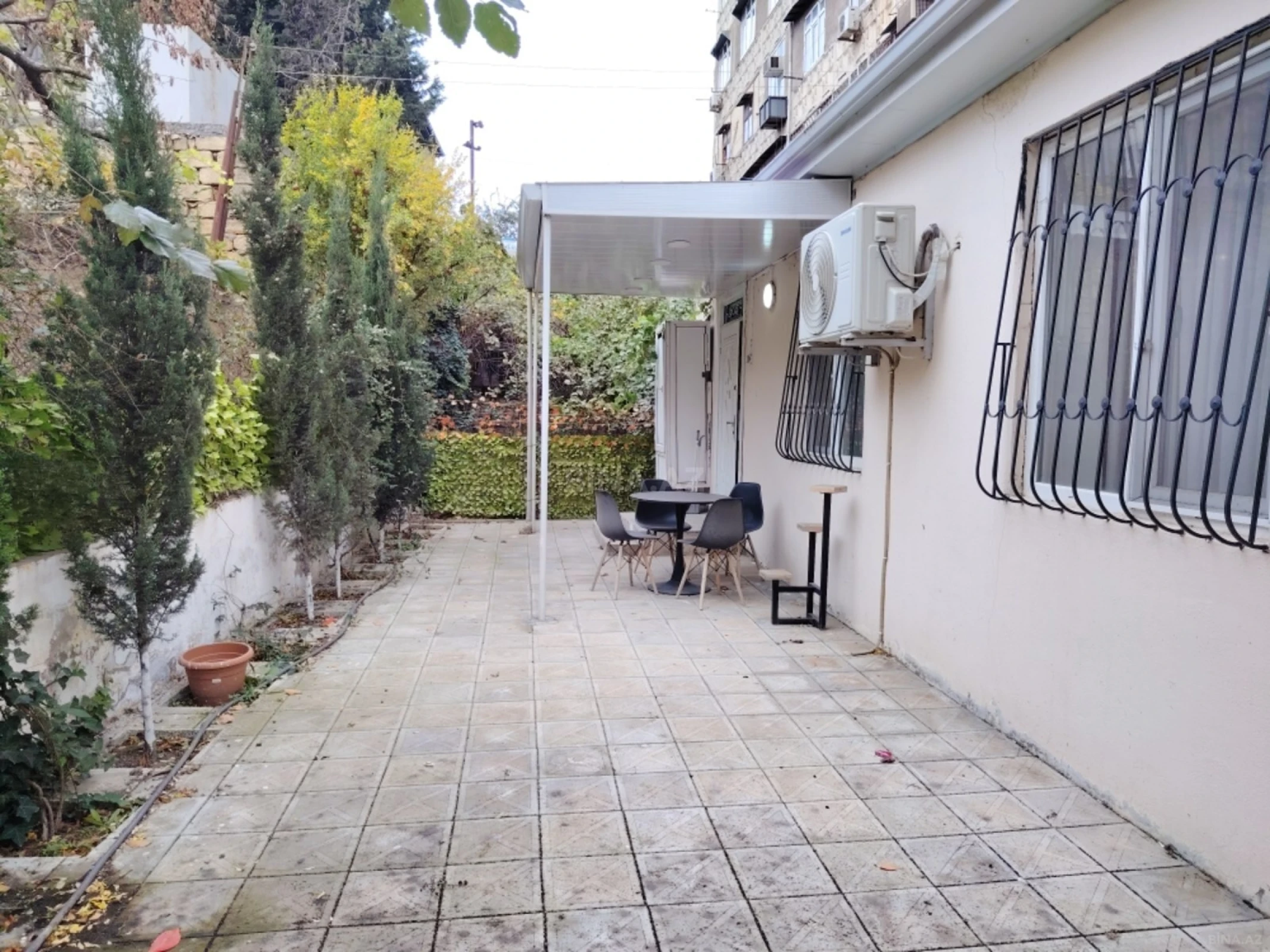 Satılır 3 otaqlı mənzil 110 m²