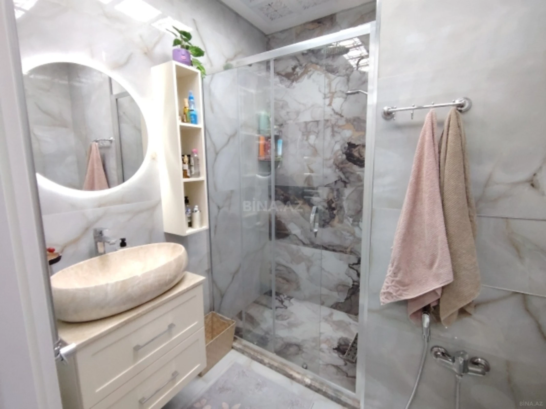 Satılır 3 otaqlı mənzil 110 m²