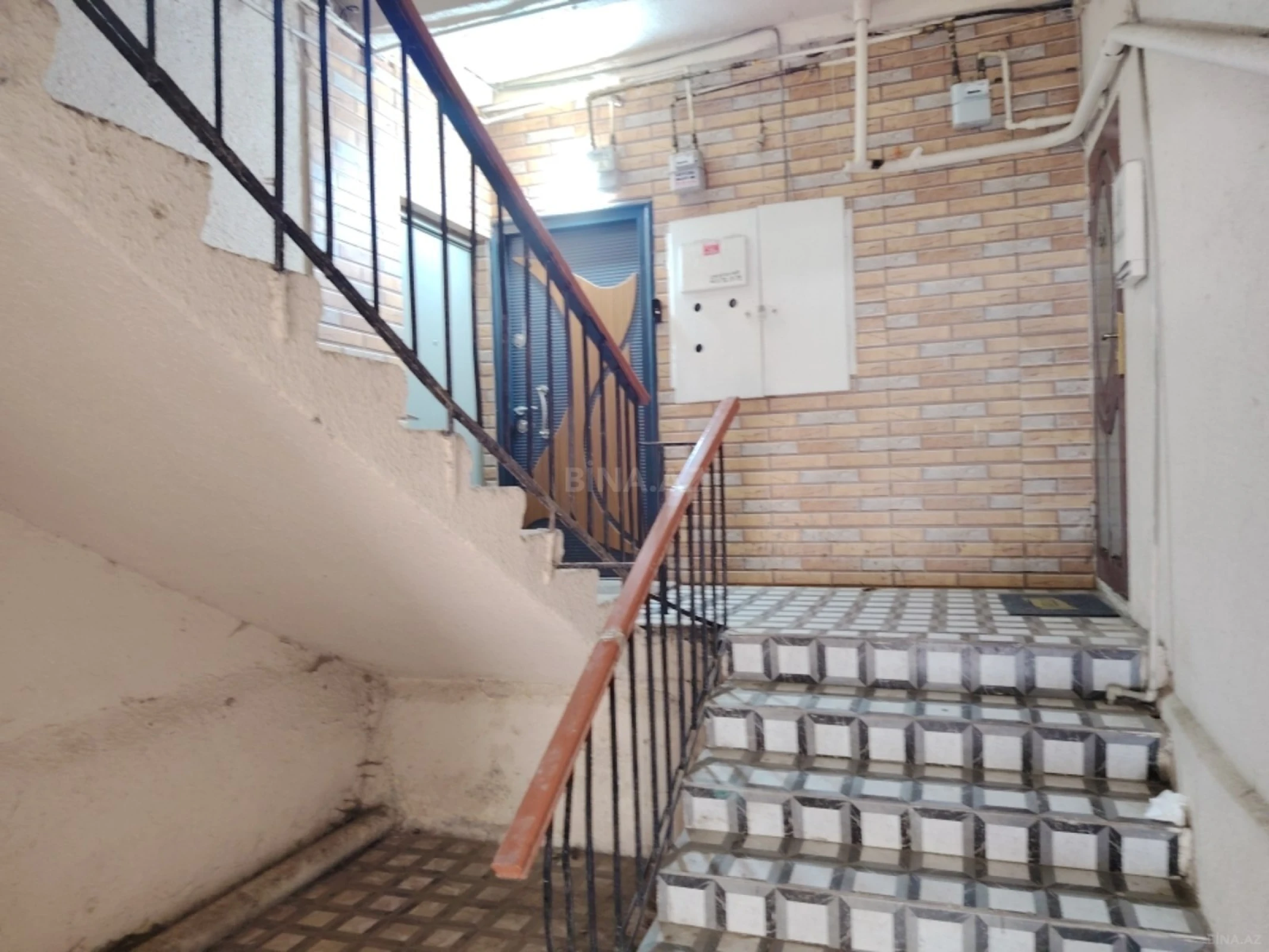 Satılır 3 otaqlı mənzil 110 m²