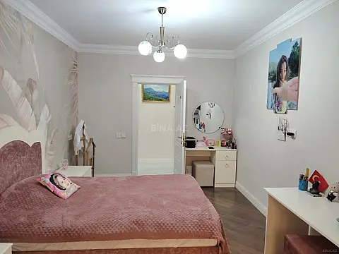 Satılır 3 otaqlı mənzil 110 m²