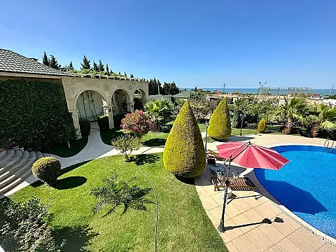 Kirayə verilir 6 otaqlı həyət evi 500 m²