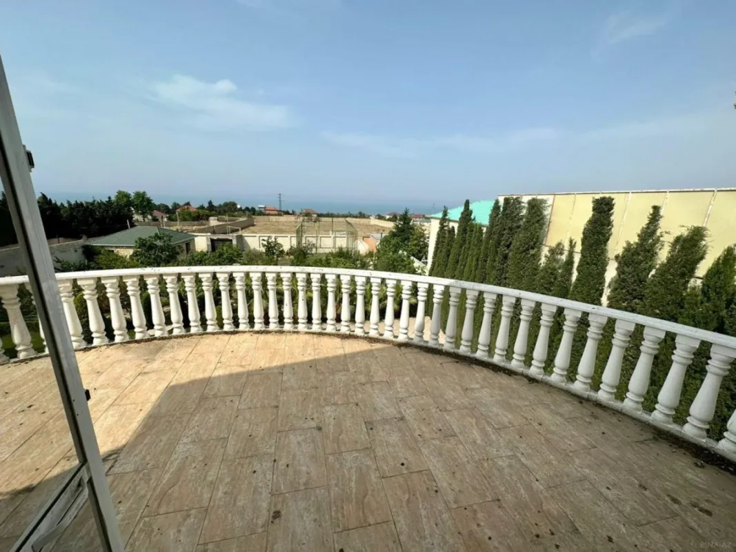 Kirayə verilir 6 otaqlı həyət evi 500 m²