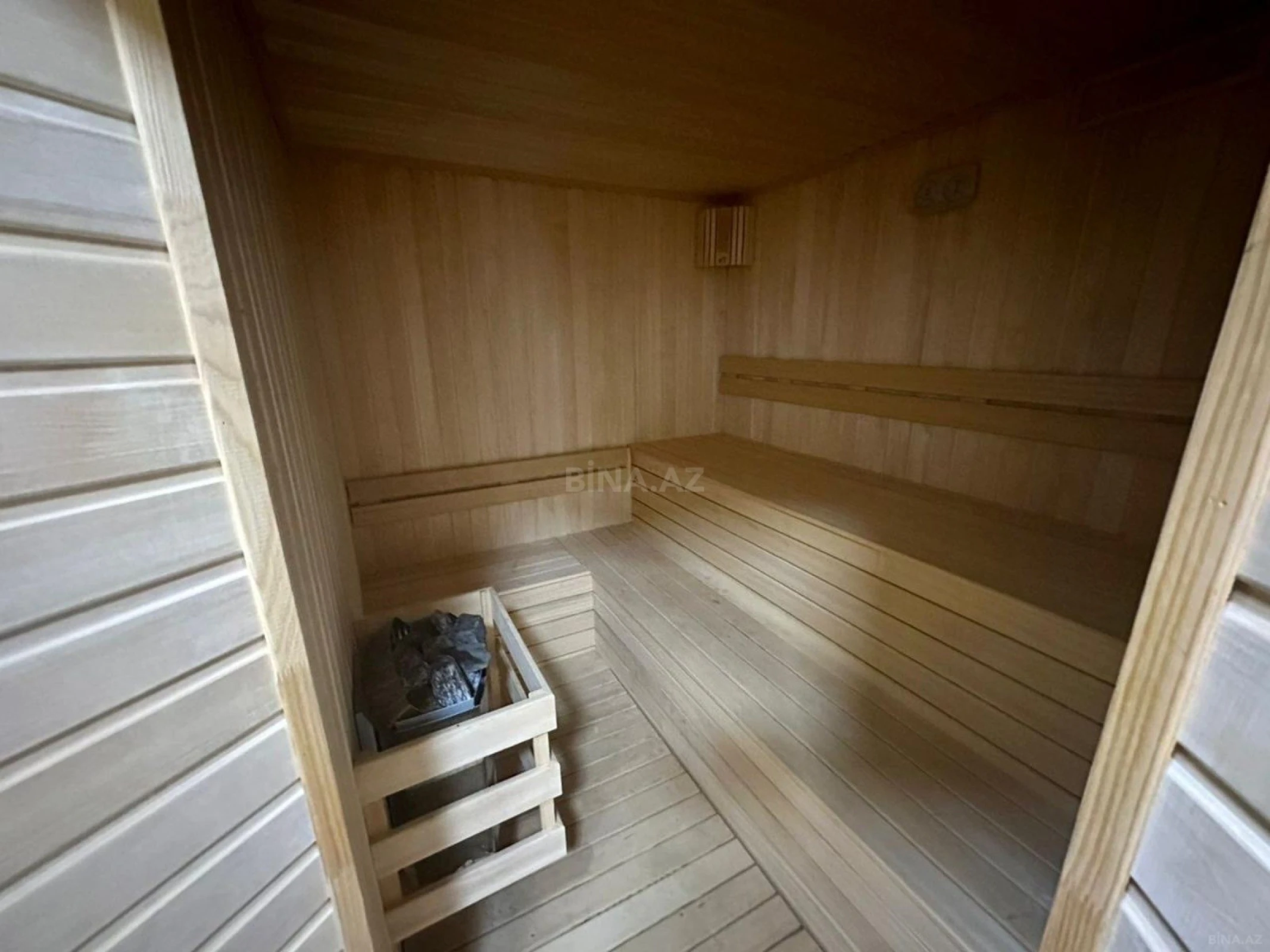 Kirayə verilir 6 otaqlı həyət evi 500 m²