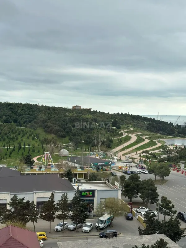 Satılır 2 otaqlı mənzil 74 m²