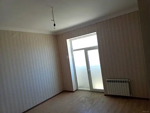Satılır 4 otaqlı mənzil 83 m²