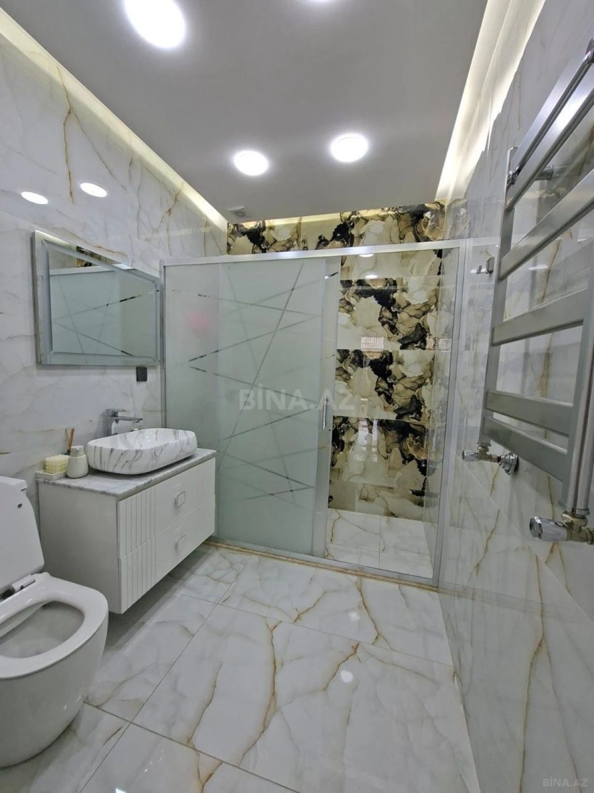 Kirayə verilir 4 otaqlı həyət evi 240 m²
