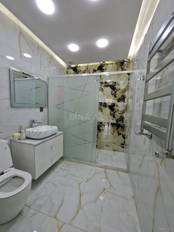Kirayə verilir 4 otaqlı həyət evi 240 m²