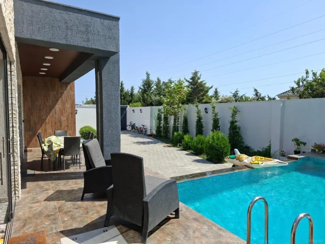 Kirayə verilir 4 otaqlı həyət evi 240 m²
