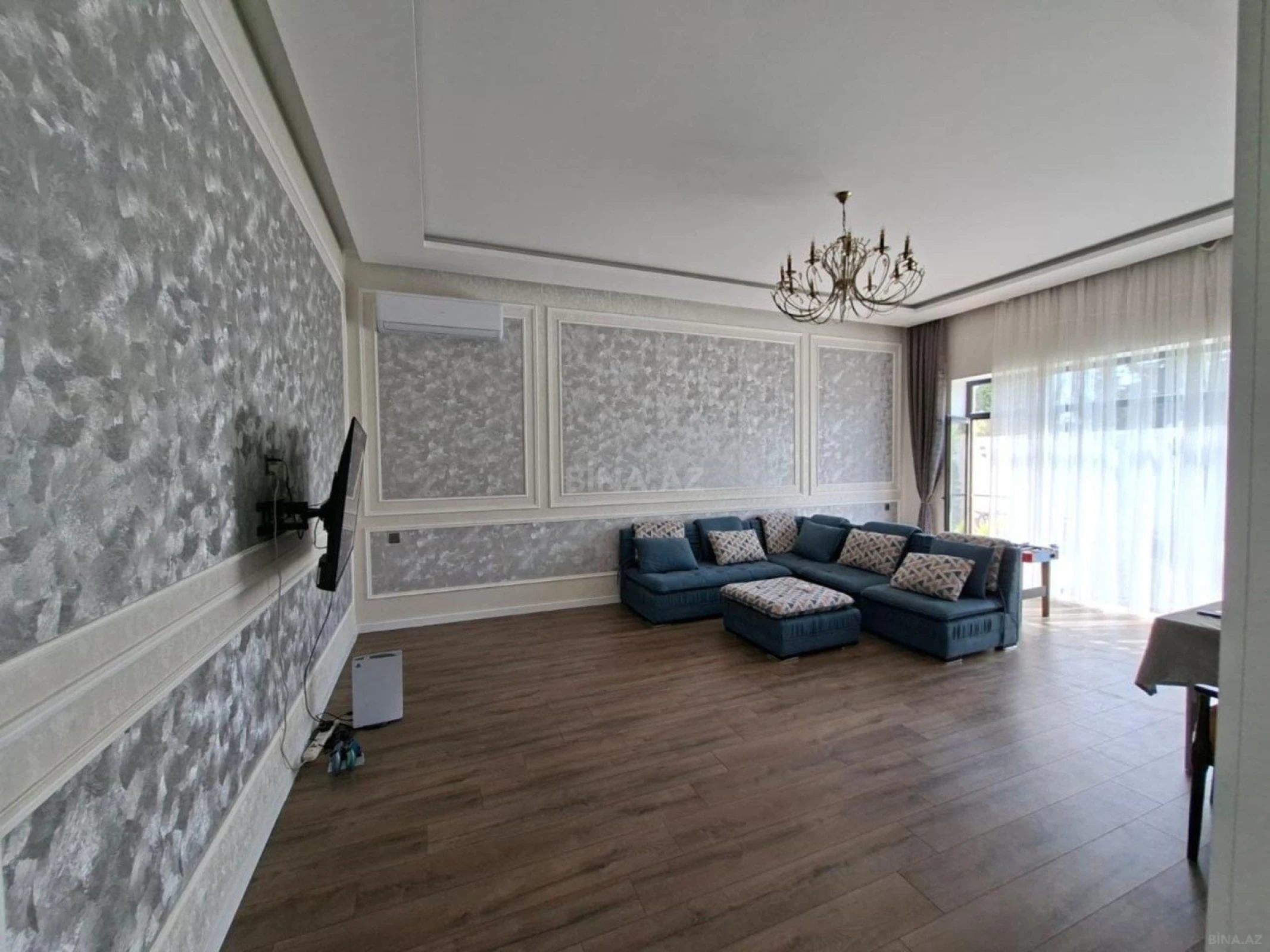 Kirayə verilir 4 otaqlı həyət evi 240 m²