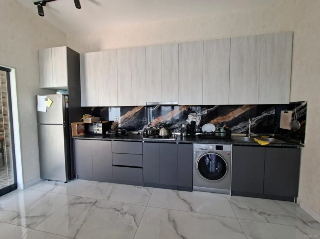 Kirayə verilir 4 otaqlı həyət evi 240 m²