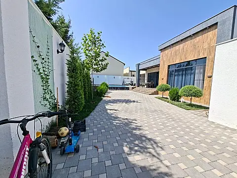 Kirayə verilir 4 otaqlı həyət evi 240 m²