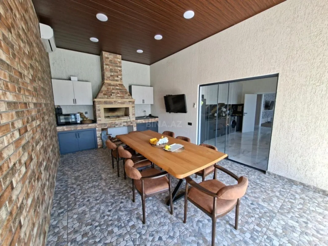 Kirayə verilir 4 otaqlı həyət evi 240 m²