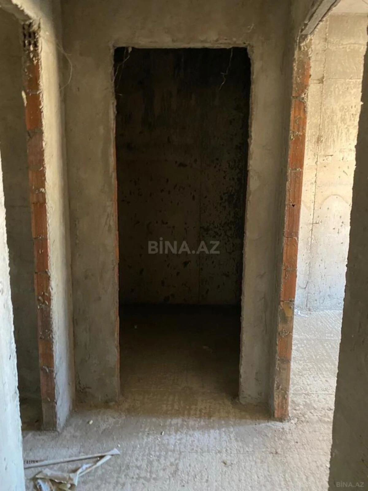 Satılır 2 otaqlı mənzil 67 m²