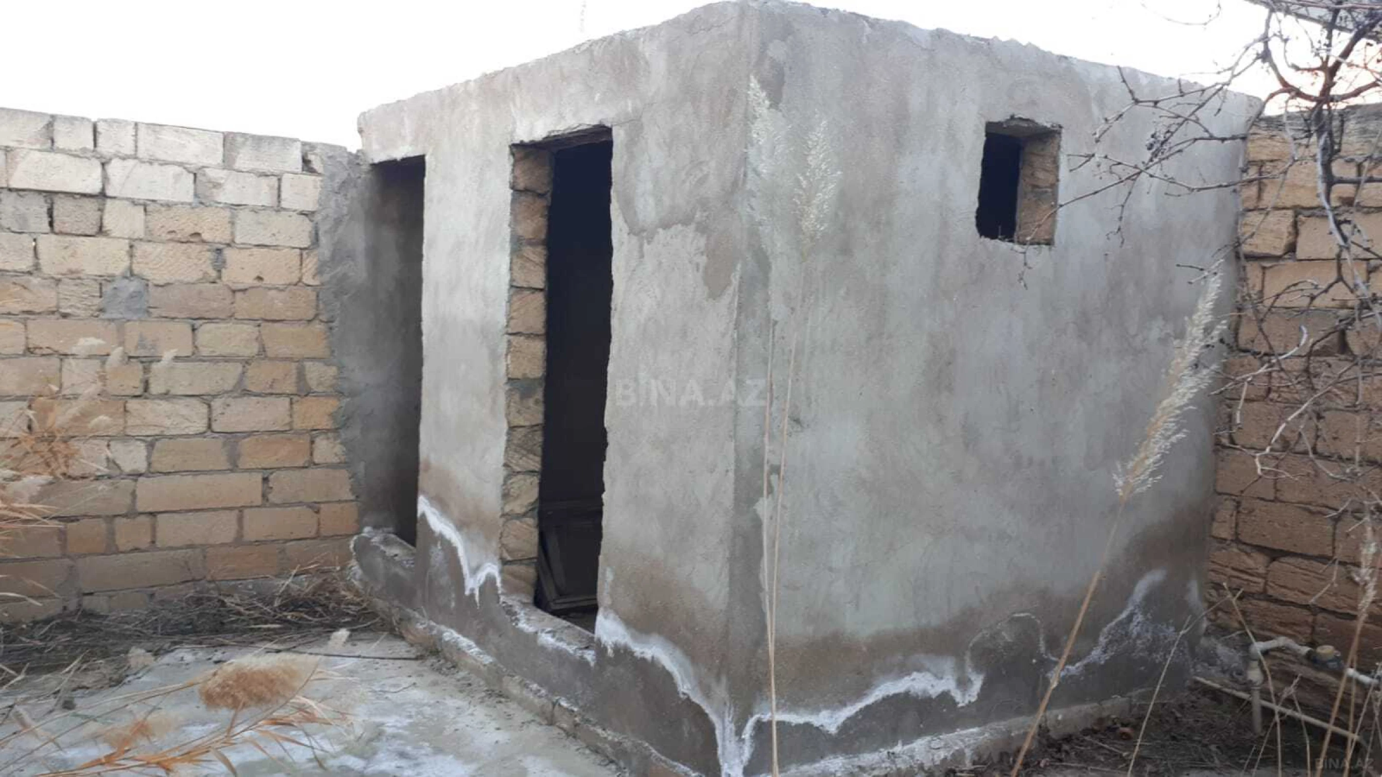 Satılır 6 otaqlı həyət evi 240 m²