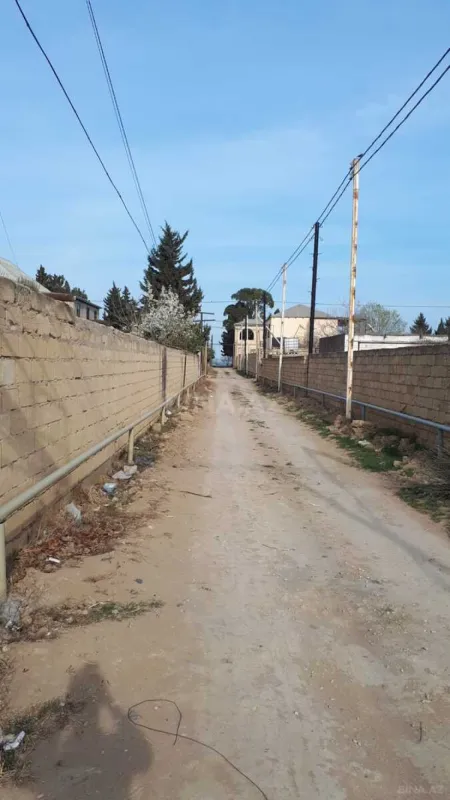 Satılır 6 otaqlı həyət evi 240 m²