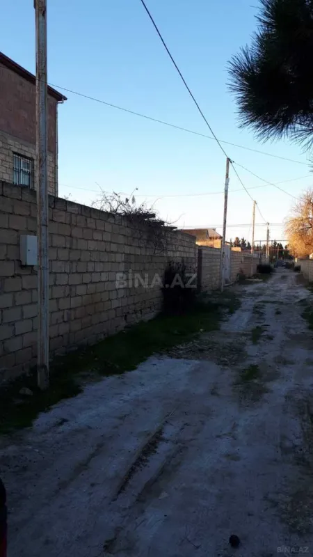 Satılır 6 otaqlı həyət evi 240 m²