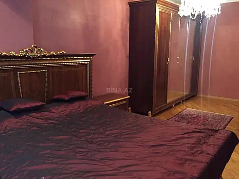 Satılır 3 otaqlı mənzil 166 m²