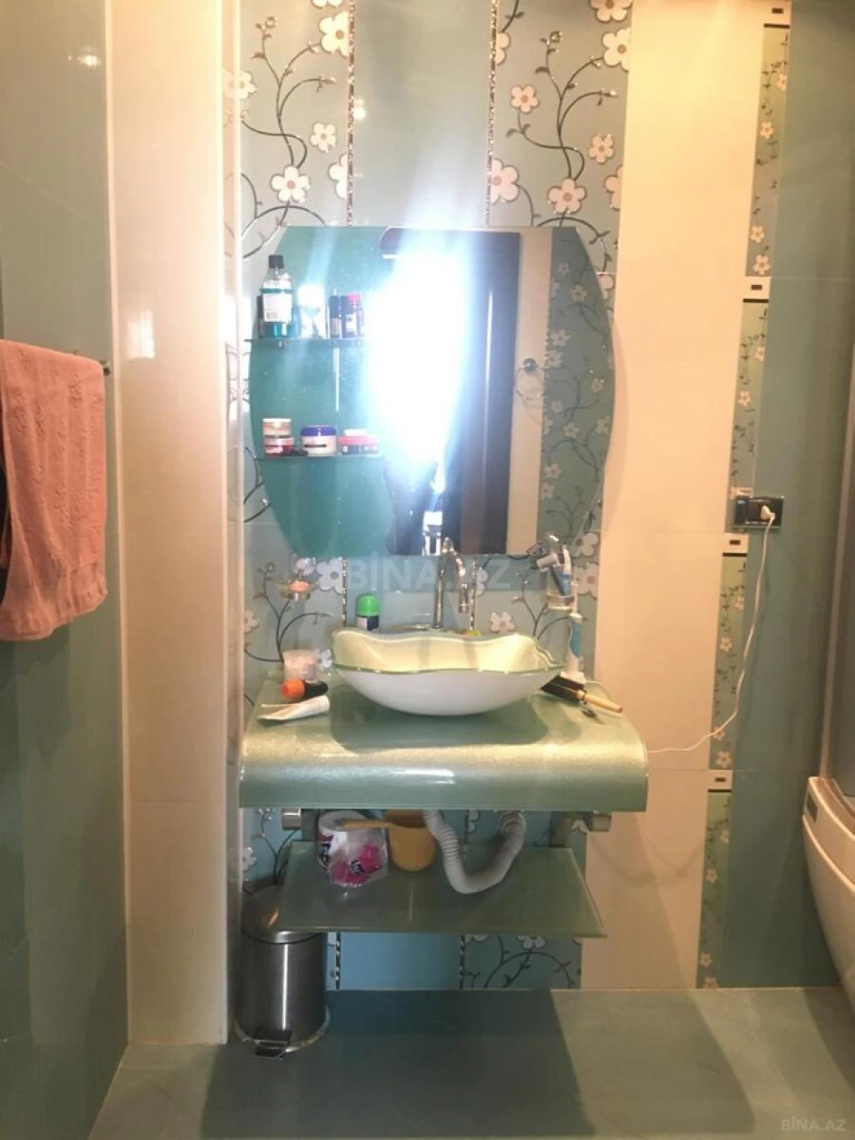 Kirayə verilir 2 otaqlı mənzil 92 m²