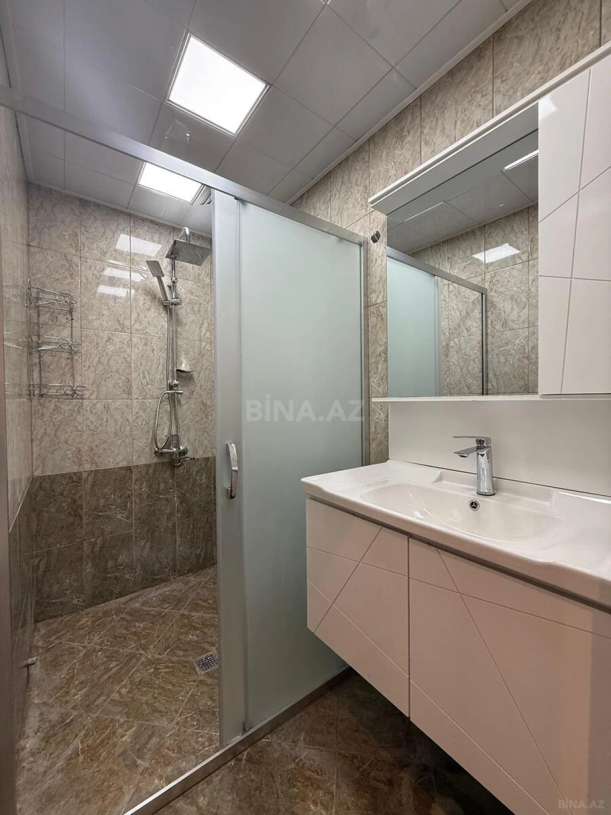 Satılır 3 otaqlı mənzil 85 m²