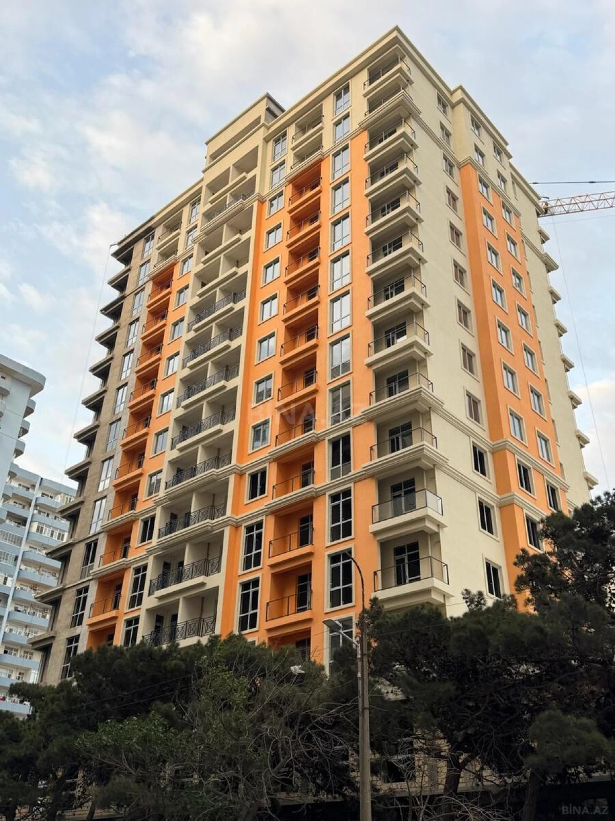 Satılır 2 otaqlı mənzil 79 m²