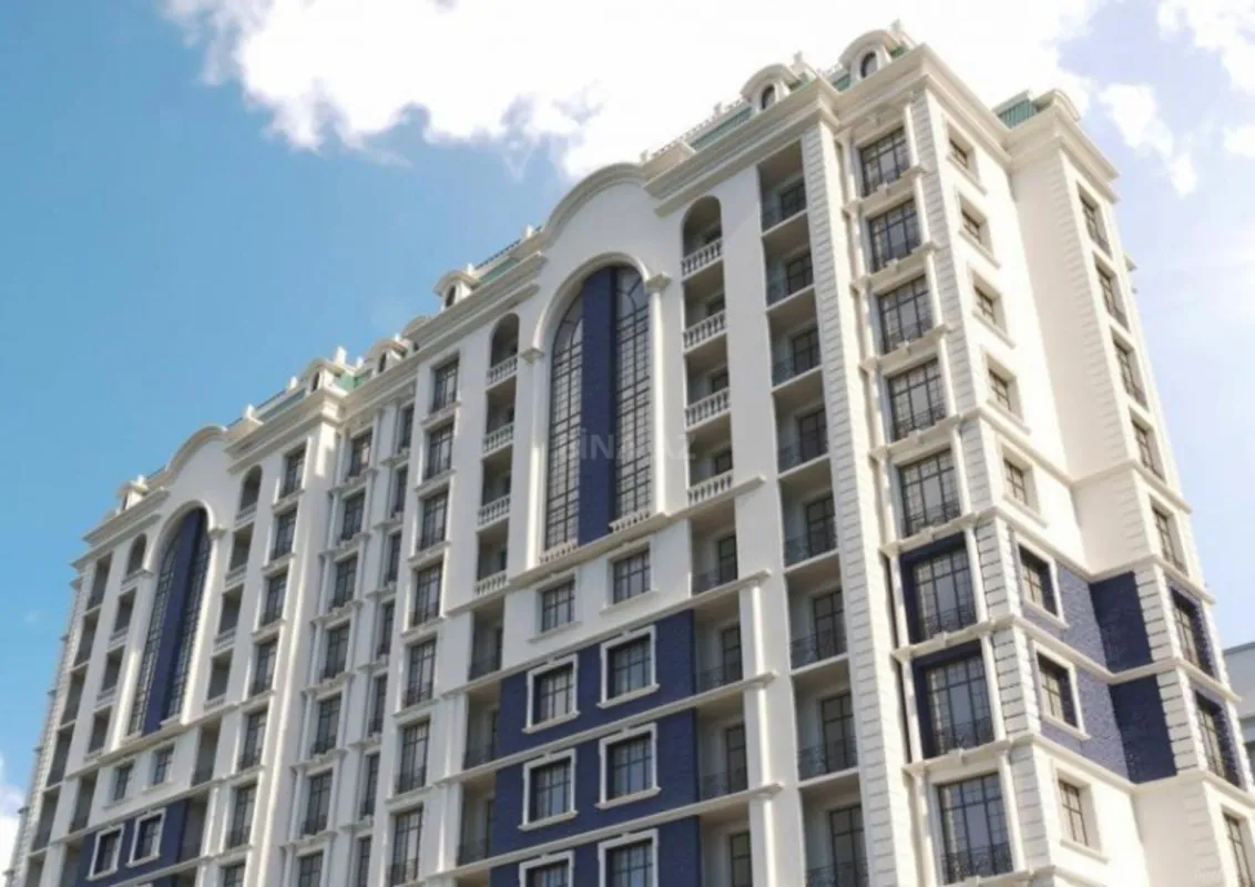 Satılır 4 otaqlı mənzil 141 m²