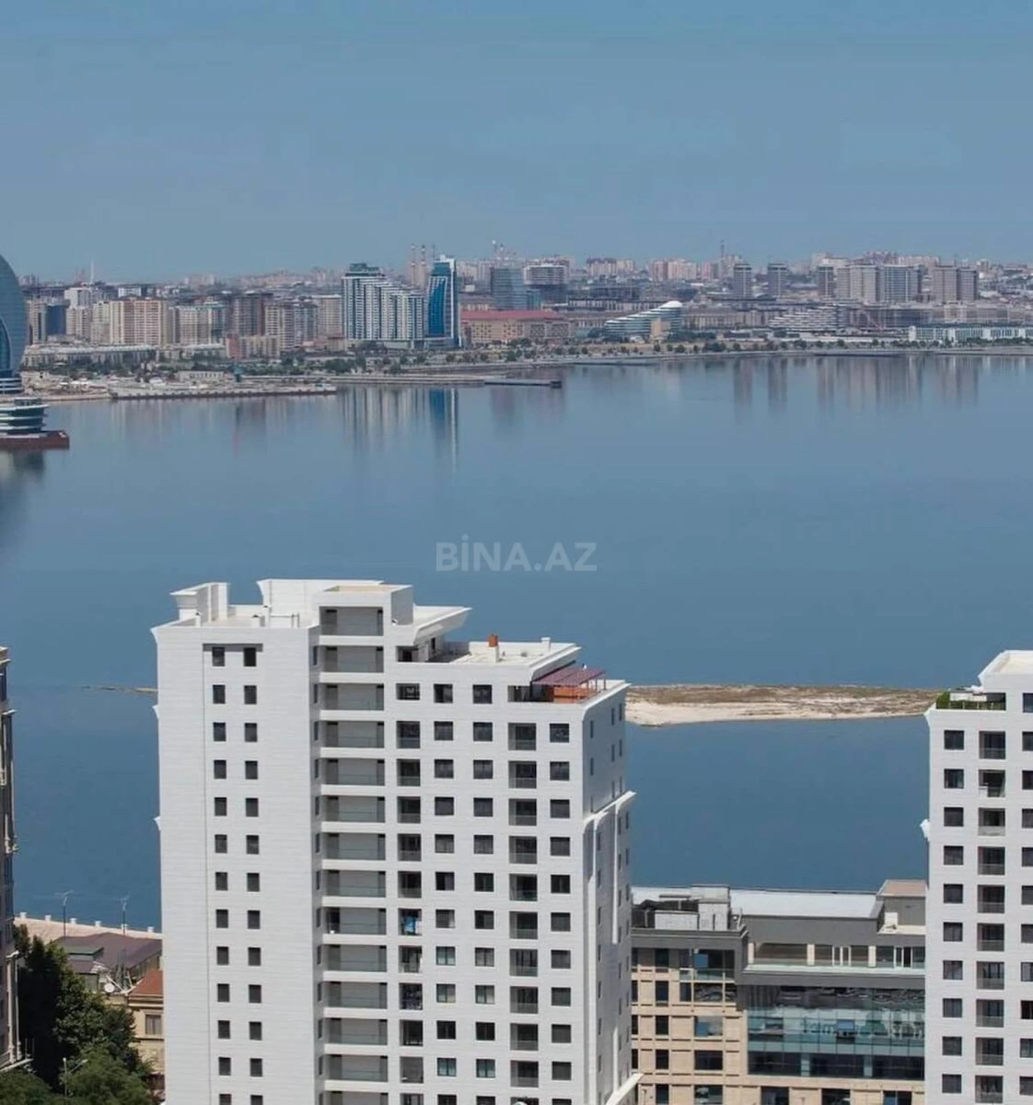 Satılır 5 otaqlı mənzil 224 m²